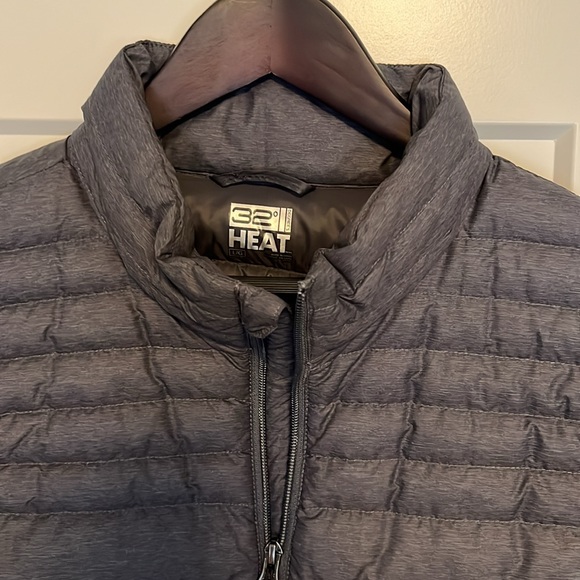 Quilted down Vest - Picture 2 of 3